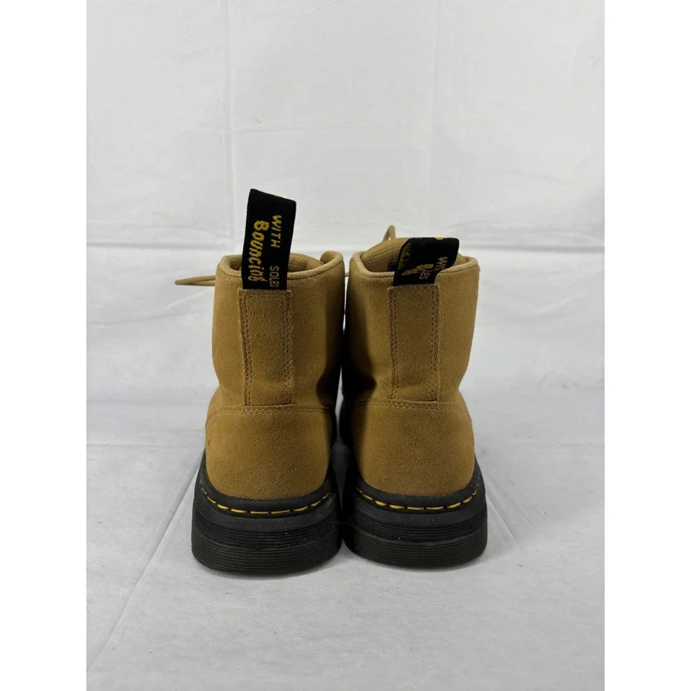 Dr. Martens Crewson Chukka Boots Mens Tan Suede Ankle Comfort Outdoor 9M